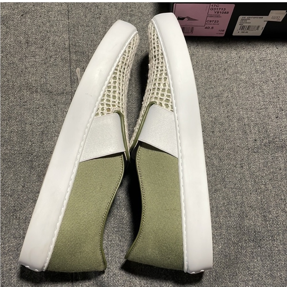 Chanel slip on sneakers, 40.5, NWT - Picture 8 of 10